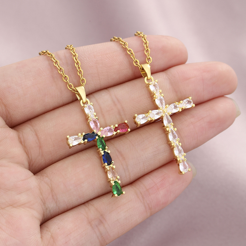 Collana con croce in oro 18k - Italia