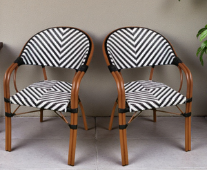 Chaise de bistrot de style français Yoshen en noir et blanc pour l'extérieur, chaise de jardin, chaise de patio - Product Image 4
