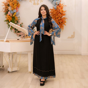Nuovo abito musulmano elegante Abaya <span class=keywords><strong>medio</strong></span>-orientale da donna con cuciture a diamanti a colori a contrasto - Product Image 2