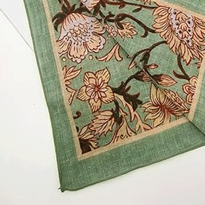 Nuevas bufandas de seda estampadas de lujo de última moda para mujer, accesorio de moda multifuncional, pañuelo para la cabeza para uso en exteriores. - Product Image 6
