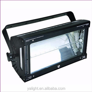 Luz estroboscópica atómica 3000 W Martin iluminación estroboscópica luz estroboscópica 3000 - Product Image 1