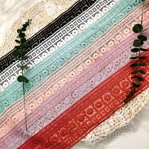 แผ่นลูกไม้เคมีทำจากโพลีเอสเตอร์ขนาด8.5ซม. มีรูปแบบการปัก CBL0655-1มีหลายสีให้เลือกสำหรับการตัดเย็บและการประดิษฐ์ - Product Image 4