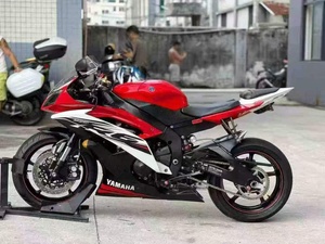 Motocicleta Deportiva Yamaha R6 de Gasolina Usada, Motor de 600cc de Alta Revolución, Velocidad de 280 km/h, Completamente Inspeccionada, para Exportación y Carreras - Product Image 4