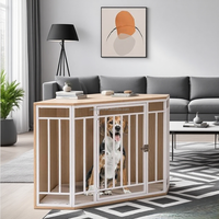 Meuble de caisse d'angle en bois et métal pour chien avec grande porte d'entrée et coussin amovible pour petits chiens de taille moyenne