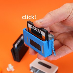 Llavero Retro con Diseño de Casete, Impreso en 3D, Antiestrés, Colgante para Aliviar el Estrés - Product Image 1