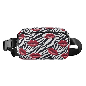 Nueva Riñonera Deportiva Personalizada con Estampado KISS, de Nailon, con Cierre, Impermeable, Correa de Hombro Ajustable - Product Image 1