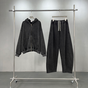 Sudadera con Capucha Personalizada de Corte Cuadrado, 370 g/m², Felpa, con Cierre, Lavado Ácido, Estilo Vintage, Impresión DTG y Bordado de Alta Calidad - Product Image 1