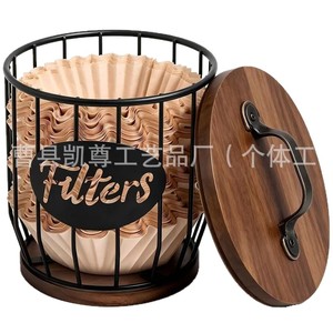 Caja de almacenamiento de cápsulas de café de madera con tapa, estante para filtros de café, cesta de almacenamiento para aperitivos y dulces (combinando hierro y madera) - Product Image 2