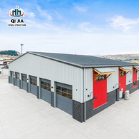 Bâtiment de garage préfabriqué en acier, garage métallique personnalisé pour le stockage de voitures et l'atelier, design moderne durable, garage en acier métallique