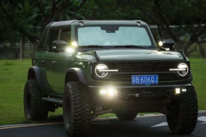 แท่งไฟ LED โค้งกลมแบบสามจุด/น้ำท่วมคอมโบสำหรับติดตั้งบนหลังคารถบรรทุก JEEP Wrangler - Product Image 2