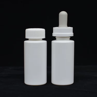 Bouteilles en plastique de 96mm avec logo personnalisé couvercles de bouchon compte-gouttes de pipette graduée blanche noire et fermetures de bouteilles pour accessoire de pipette à huile