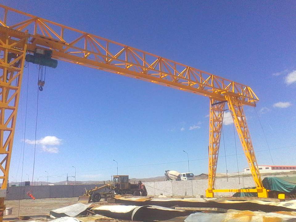 Image showing the detailed components and adjustable features of the portable gantry crane.