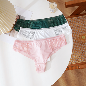 Nuovo Set Reggiseno e Mutandine Senza Cuciture a Vita Media in Pizzo, con Dettagli Vuoti e Larghi per un Tocco di Lusso, Taglie Grandi, Stile Europa e Stati Uniti - Product Image 6
