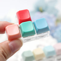 Porte-clés cube anti-stress léger en plastique LED personnalisé avec logo promotionnel, jouet sensoriel clavier
