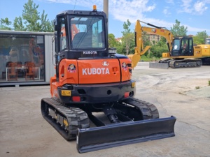 Mini-excavatrice hydraulique d'occasion Kubota U55-4, petite machine de terrassement et de construction, équipement de creusement avec moteur - Product Image 5