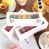 Boîtes à macarons pour emballer des bonbons et des friandises à la fraise avec décorations autocollantes pour offrir en cadeau et pour les fêtes