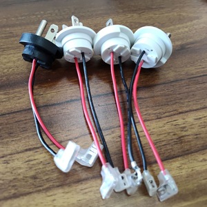 ปลั๊กไฟฟ้า 120V 15A มาตรฐาน พร้อมสายดิน พลาสติก สำหรับที่อยู่อาศัย ใช้งานทั่วไป - Product Image 2