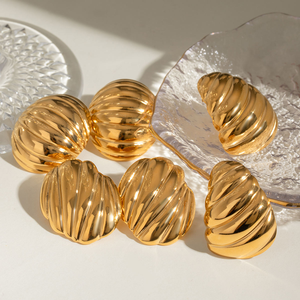Pendientes de botón ovalados gruesos de acero inoxidable 316L chapados en oro de 18 quilates de alto brillo con engaste de bisel, hipoalergénicos, joyería de moda linda - Product Image 5