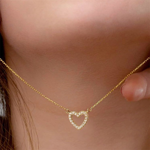 Collar con colgante de corazón hueco para mujer, joyería sencilla y moderna, regalo para uso diario - Product Image 3