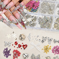 Ensemble de breloques pour ongles en fleurs séchées naturelles, papillons roses, strass et perles pour la décoration des ongles DIY