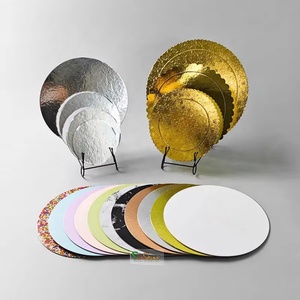 Planches à gâteau rondes ondulées dorées personnalisées Sunshie de haute qualité avec poignées estampées - Product Image 1