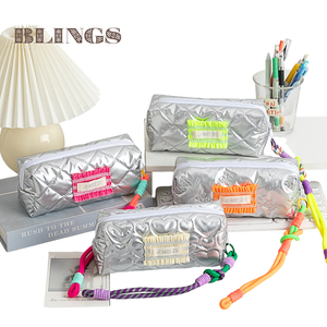 Estuche <span class=keywords><strong>de</strong></span> Lápices Acolchado Plateado <span class=keywords><strong>de</strong></span> Gran Capacidad al por Mayor, Bolsa <span class=keywords><strong>de</strong></span> Almacenamiento <span class=keywords><strong>de</strong></span> Tela <span class=keywords><strong>para</strong></span> Estudiantes, <span class=keywords><strong>Adolescentes</strong></span>, Oficina, Aula, Bolsa <span class=keywords><strong>de</strong></span> <span class=keywords><strong>Maquillaje</strong></span> - Product Image 1