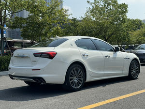 Guazi Precio Barato <span class=keywords><strong>Maserati</strong></span> <span class=keywords><strong>Ghibli</strong></span> 2,0 Coche Usado RWD 5 Asientos - Product Image 6