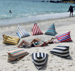 Wholesale Customizable Triangle Carry Bag Double Stitched Bean Bag Cover <strong>Outdoor</strong> Easy Carry <strong>Beanbag</strong> - Product Image 2