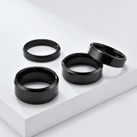 Novirassine – Bagues en tungstène tendance, lisses, simples, de luxe léger, bords biseautés, plaquées or 18 carats, résistantes à l'usure, idéales pour un cadeau