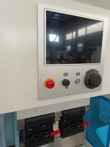 Aplicable a aluminio, acero inoxidable, acero al carbono 600mm Máquina dobladora de precisión eléctrica pura - Product Image 5