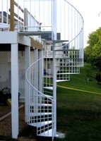 Verzinkte Außenwendeltreppe Hochbelastbare Metallwendeltreppe Korrosionsbeständig für Terrasse und Balkon