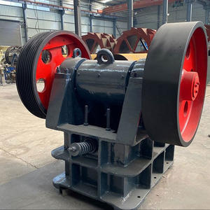 Planta trituradora portátil montada sobre neumáticos con trituradora de mandíbulas y cono para la fabricación de agregados y operaciones mineras - Product Image 3