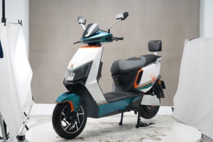 Motocyclettes L1e EEC COC 3000W pour adultes, 45 km/h, moto électrique à 2 roues, autonomie de 250 km, livraison en Europe - Product Image 2