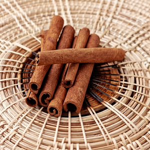 Varillas de Pimienta de la India Frescas, Naturales, Aromáticas y de Color Marrón, Fittree International para Comercio Mayorista Internacional - Product Image 1