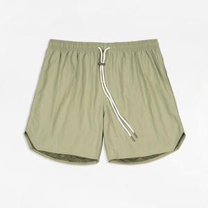 Shorts de sport pour homme personnalisés, athlétiques, de gym, unis, à séchage rapide, grande taille, taille mi-haute, décontractés, pour la course à pied, avec cordon de serrage, respirants, en maille - Product Image 3