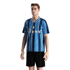 Polo de fútbol transpirable y resistente al desgaste Jersey de fútbol de rayas clásicas para hombre para entrenamiento informal - Product Image 2