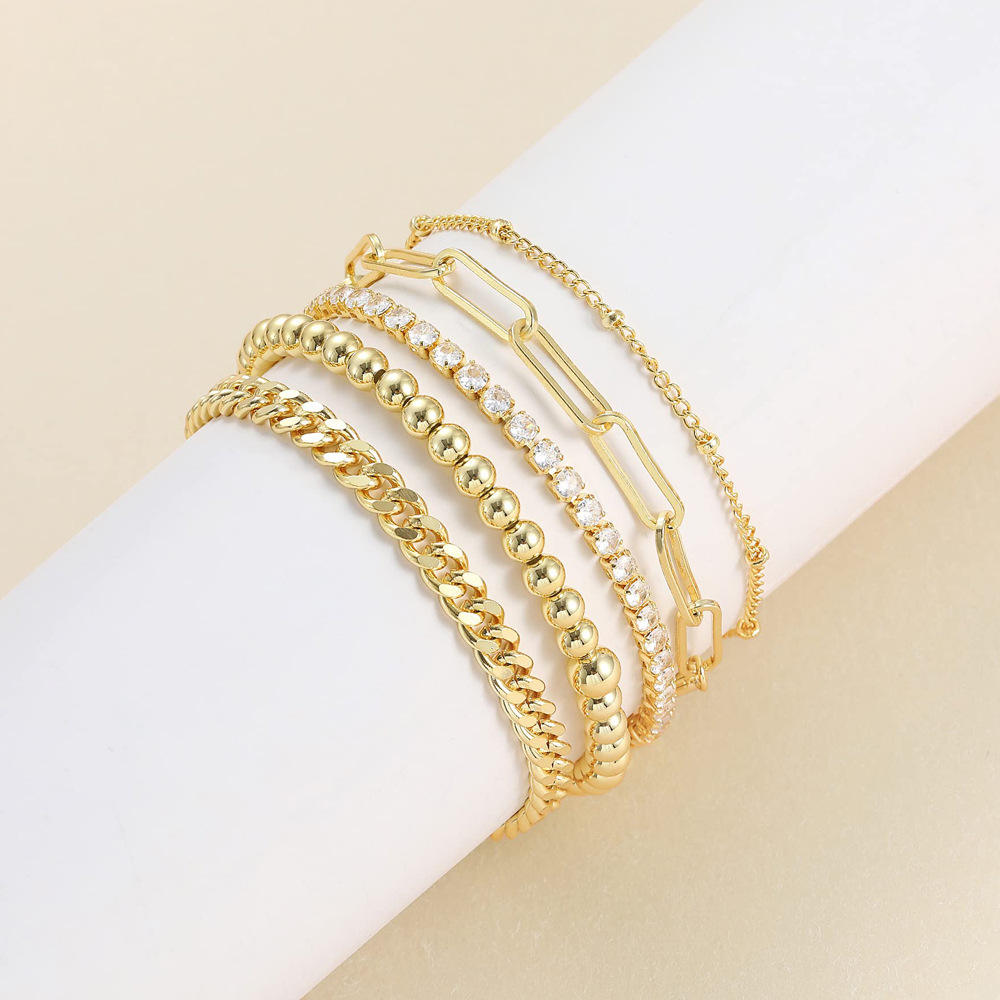 gold bracelate luxury
