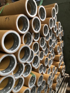 Tube en carton robuste 77 x 12T x 1000 mm avec embouts métalliques, noyau en papier kraft industriel pour l'enroulement de tapis et de tissus, usage global - Product Image 3