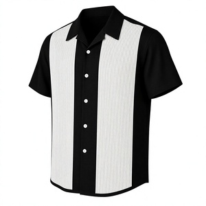 Camisa Casual Premium de Manga Corta con Paneles Negros y Blancos a Rayas, con Botones al Frente y Estilo Urbano Contemporáneo - Product Image 4