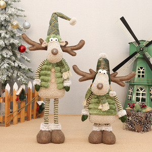 Poupée renne en tissu vert avec jambes rétractables, décoration de Noël d'intérieur, finition mate, matériau en tissu - Product Image 3