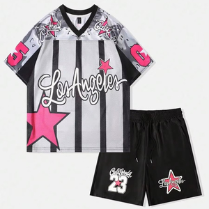 Conjunto deportivo con estampado de letras y números, camiseta de manga corta y pantalones cortos, conjunto deportivo de dos piezas personalizable, ropa informal de verano - Product Image 1