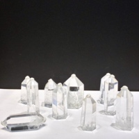 Tour de cristal de quartz naturel transparent sculpté à la main, hexagonal, pour la méditation et la décoration intérieure, 5-7 cm