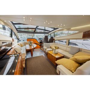 Yate de Vela Sunseeker Predator 68 de Lujo, Usado, de 2015, de Fibra de Vidrio, a Gasolina, 35-40 Nudos, 24.3m, con Tecnología de Infusión al Vacío - Product Image 3