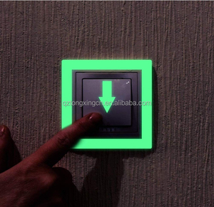 Película luminosa autoluminosa larga, vinilo autoadhesivo fotoluminiscente que brilla en la oscuridad, película de vinilo, cinta reflectante luminosa, seguridad - Product Image 2