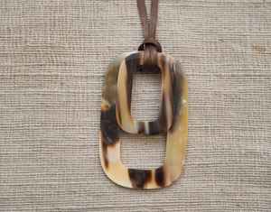 Collier en corne de buffle durable, artisanat naturel, bijoux faits à la main, inspirés de la nature et du patrimoine culturel - Product Image 6