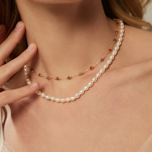 Collier pendentif artisanal en cuivre naturel et opale, chaîne maille forçat, pierres colorées délicates, style européen-américain, bijoux superposables - Product Image 1