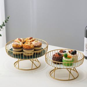 European <b>Light</b> Luxury Fruit Plate Creative Durable for Living Room Home Afternoon <b>Tea</b> Candy Dessert Metal Tray for Party - Product Image 1