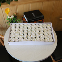 50 pièces de fleurs de savon artisanales en gros, diamètre 5 cm, 3 couches