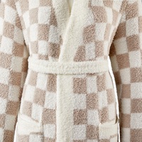 Peignoir à carreaux blanc à col blanc personnalisé vert magique Robe en tricot Robe à carreaux blanche surdimensionnée pour femmes
