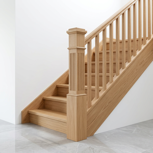 Poste de Escalera Moderno de Madera Sólida con Diseño Acanalado, Color Madera Natural, Pieza Duradera para Barandilla de Escalera - Product Image 1